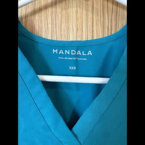 Mandala One Pocket Scrub Top Teal Blue - Size XXS - Picture 2 of 3